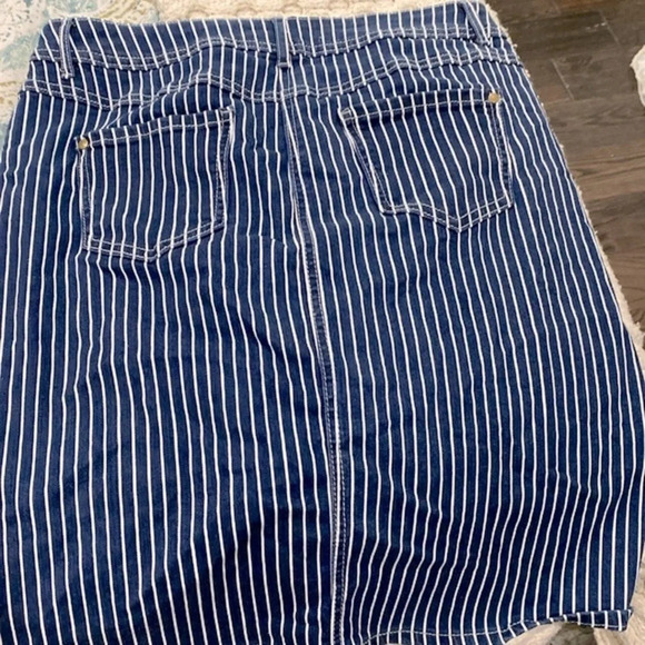 Cato blue & white striped denim skirt size 8 - Picture 7 of 7